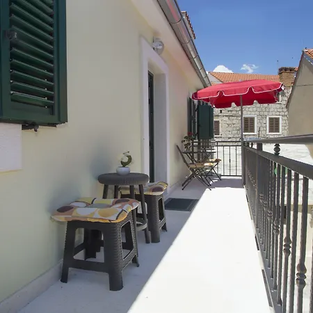 Old Town 3* Split