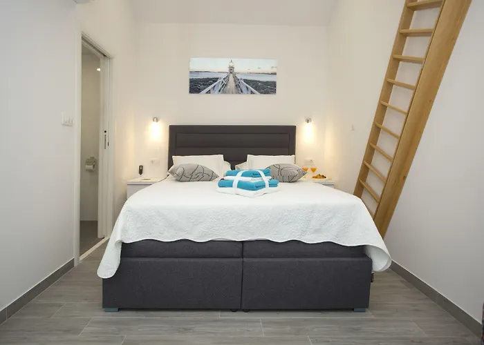 Pensión Old Town 3*