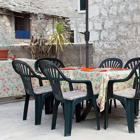 بيت ضيافة Old Town سبليت