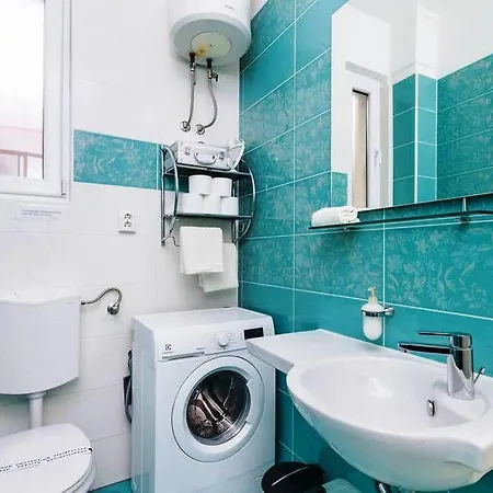 Central Old Town Guest house 3*