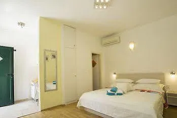 Central Old Town Guest house 3*