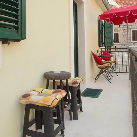 旧城区中心客房酒店 招待所 3*