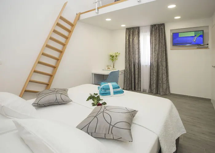 Central Old Town Гостевой дом Сплит