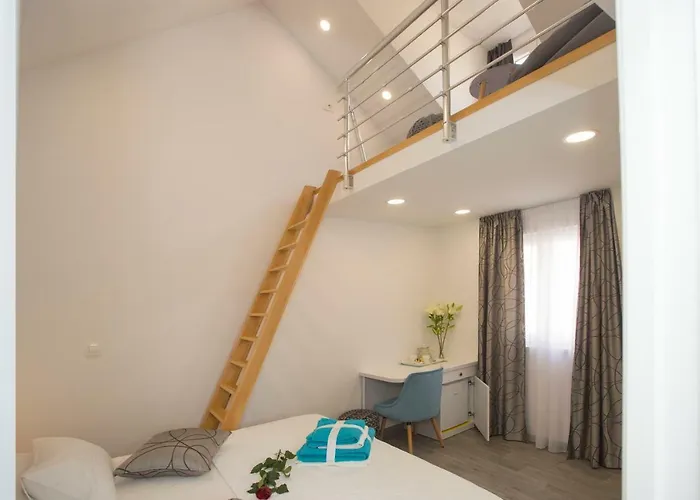 Old Town Maison d'hôtes 3*